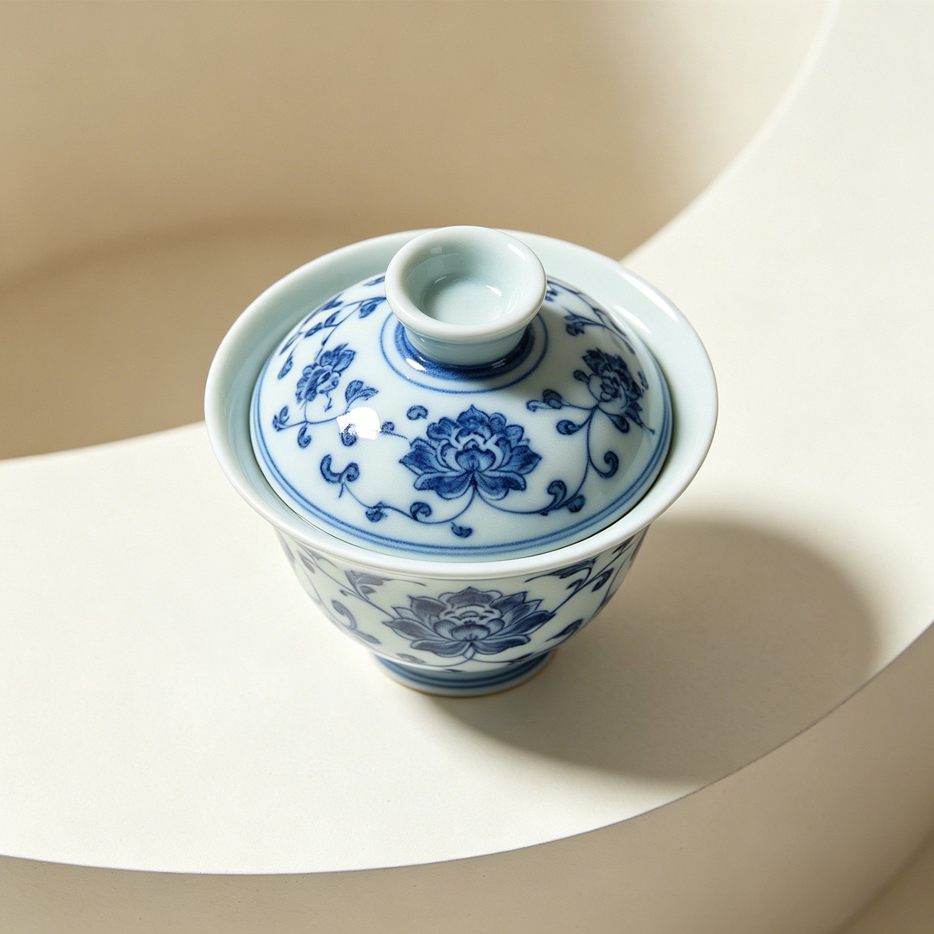 Service à thé en porcelaine bleue et blanche