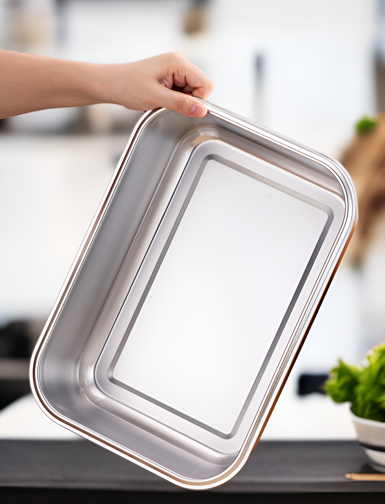 Airtight locking mechanism on stainless steel rice bin