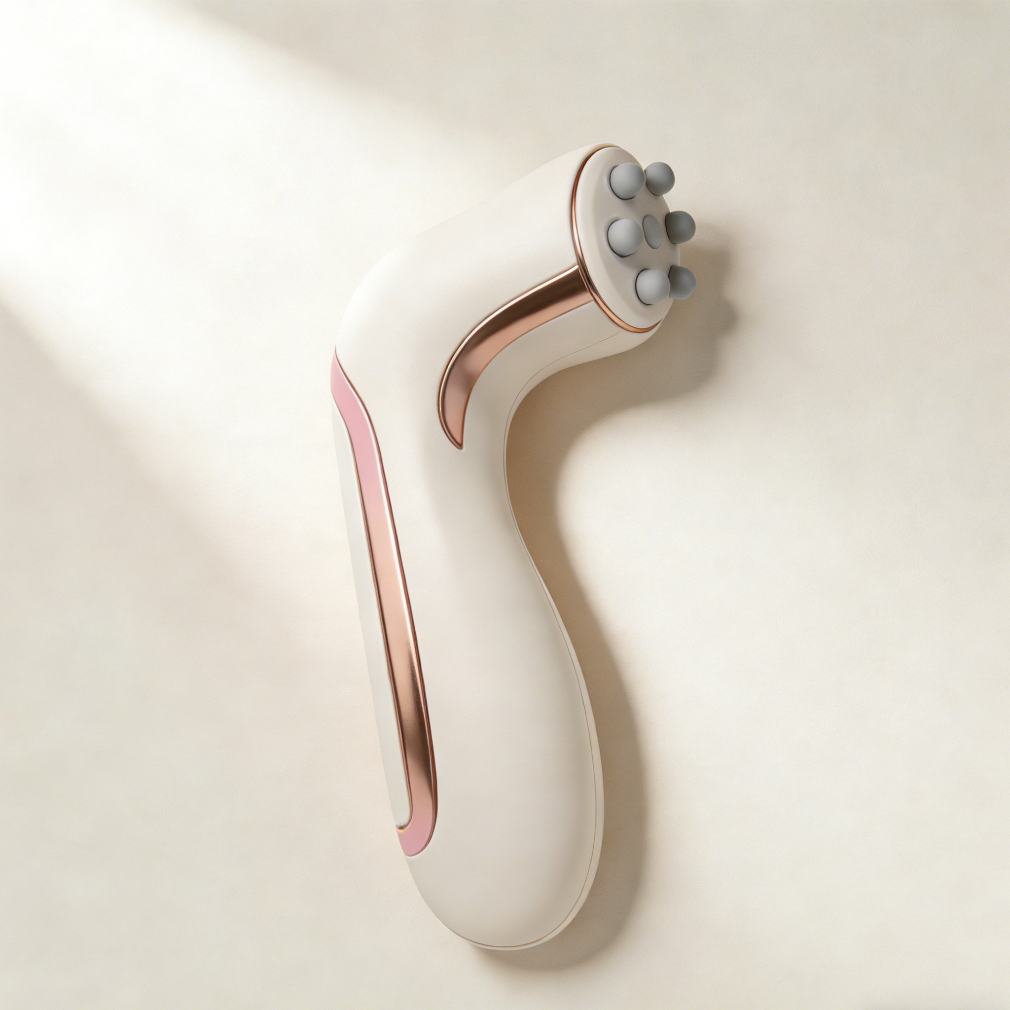 首・肩に使用するハンドヘルドマッサージャー