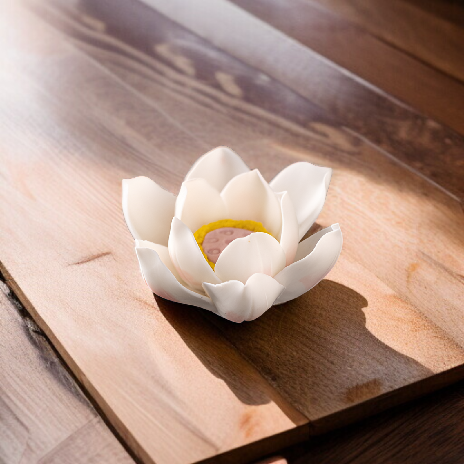 セラミックロータス香炉の全体写真