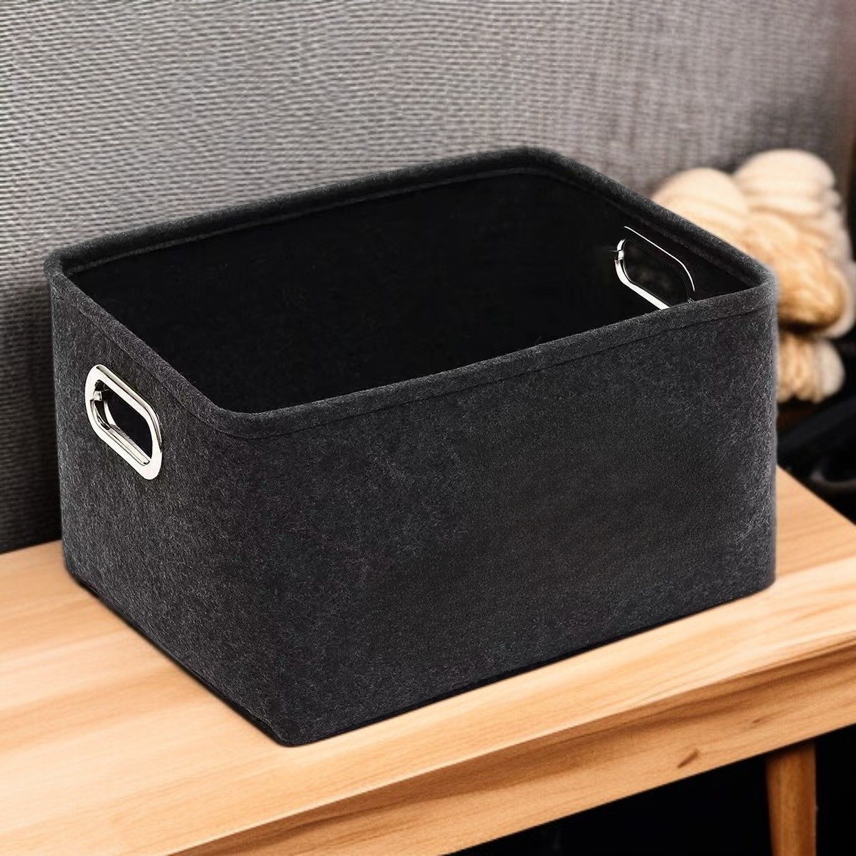 튼튼하고 견고한 손으로 짠 빨래 바구니