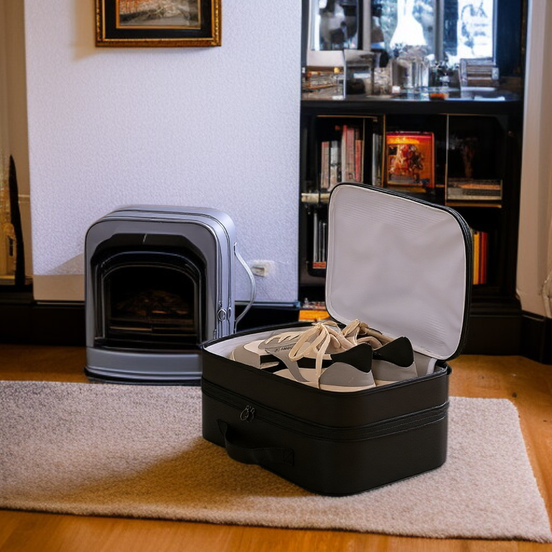 Bolsa de zapatos desplegada mostrando los tres compartimentos