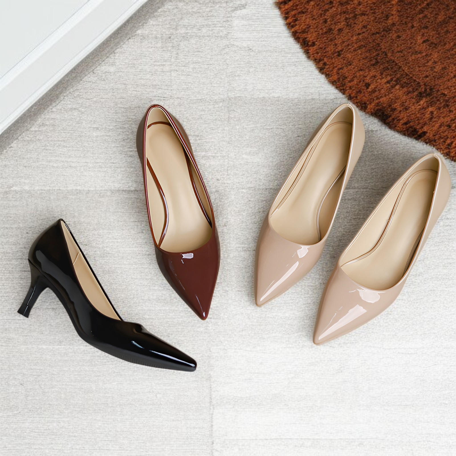 Women's stiletto heels with pointed toes