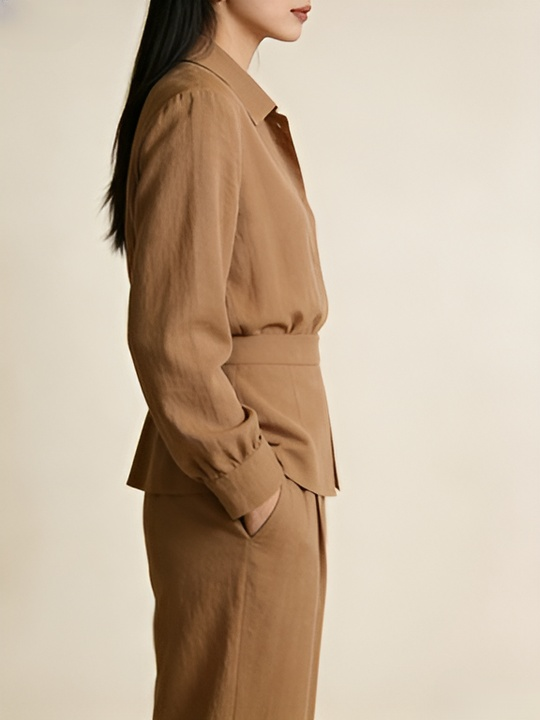 Hochwertiger, taillierter Anzug in Kamelfarbe