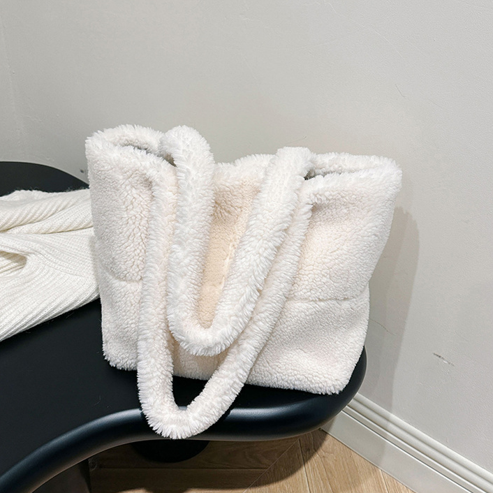 高級感絨毛手提包