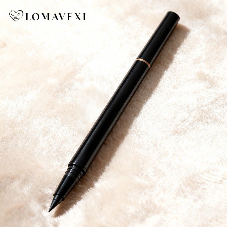 อายไลเนอร์กันน้ำติดทนนาน สีดำเข้ม