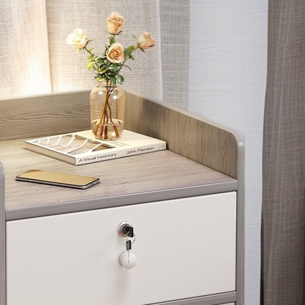 Schlichter Nachttisch mit kleinem Aufbewahrungsregal im modernen Stil