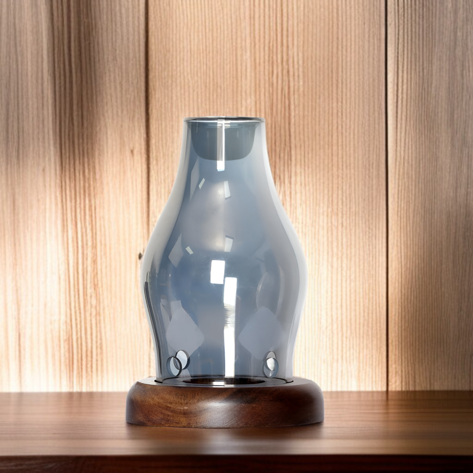 Kerzenhalter aus Holz mit Glas