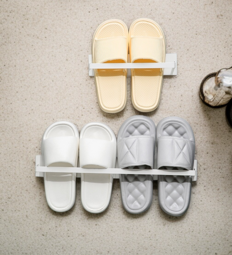 슬리퍼걸이로 깔끔해진 현관 모습