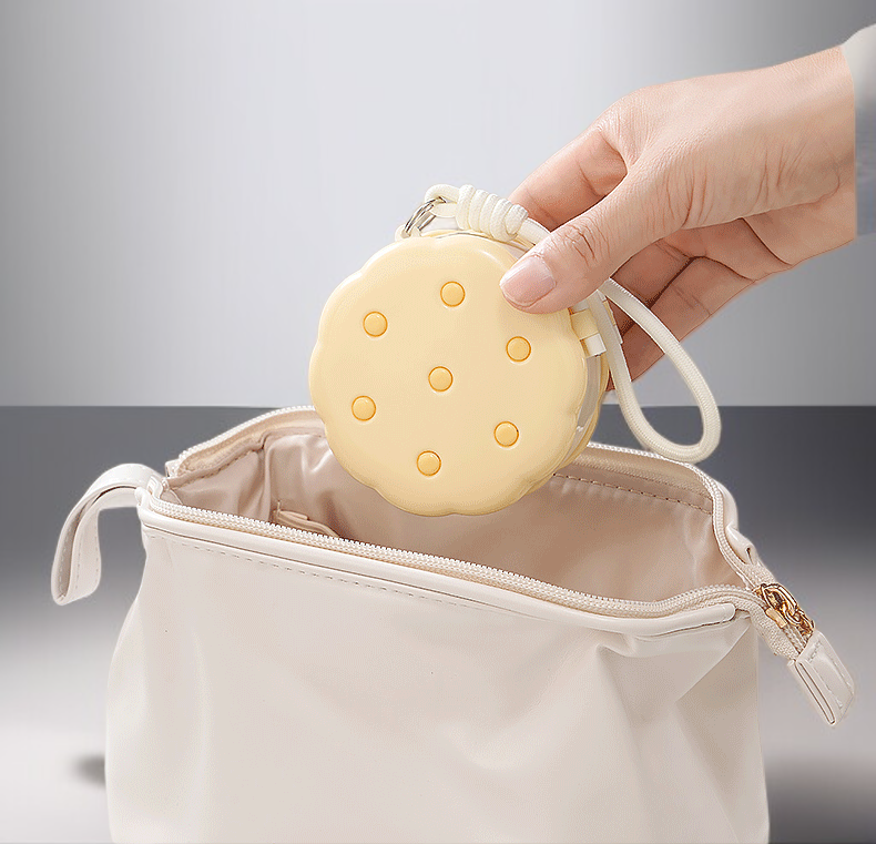 내부 2중 구조로 안전하게 소품 보관