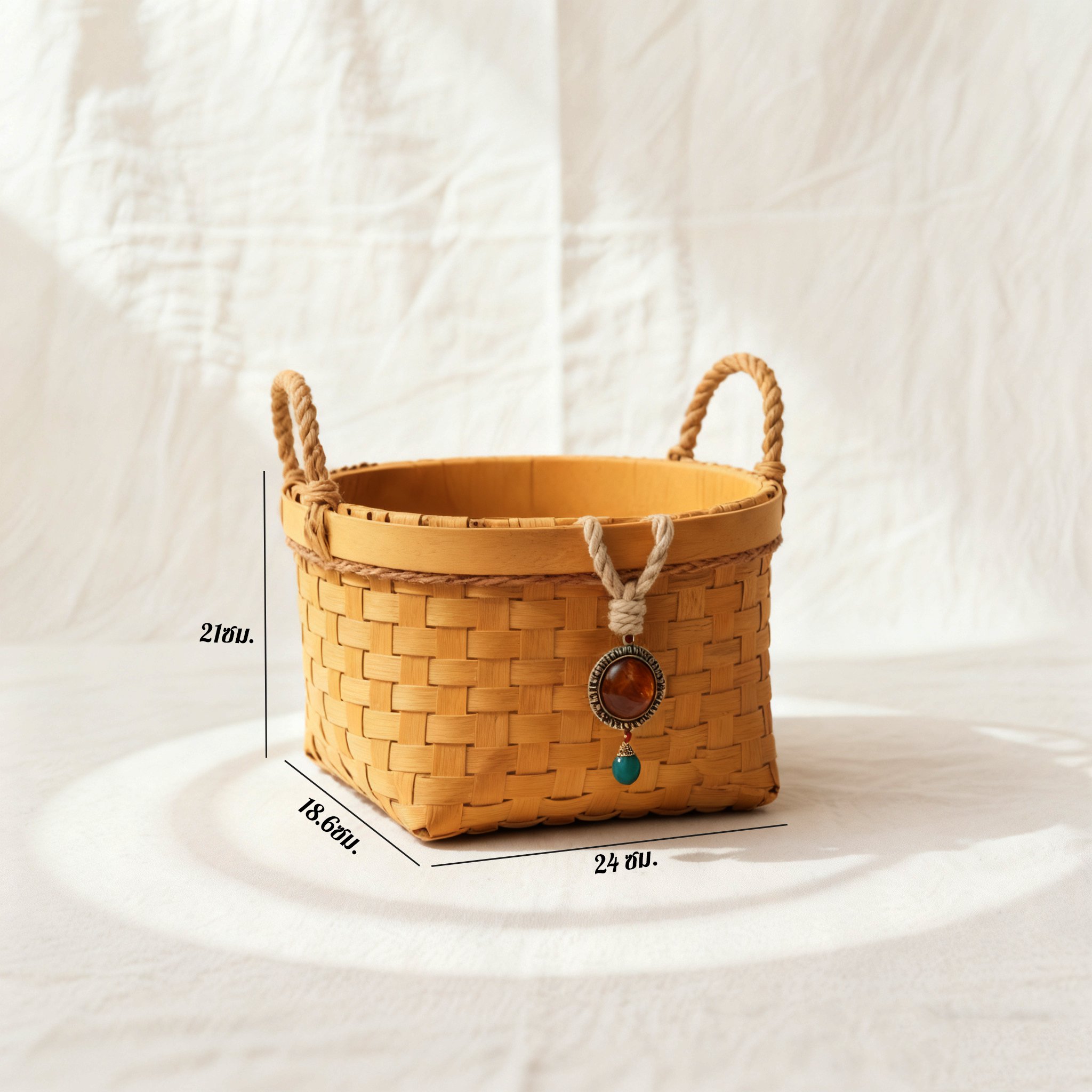 ตะกร้าหวายธรรมชาติสำหรับจัดเก็บของ