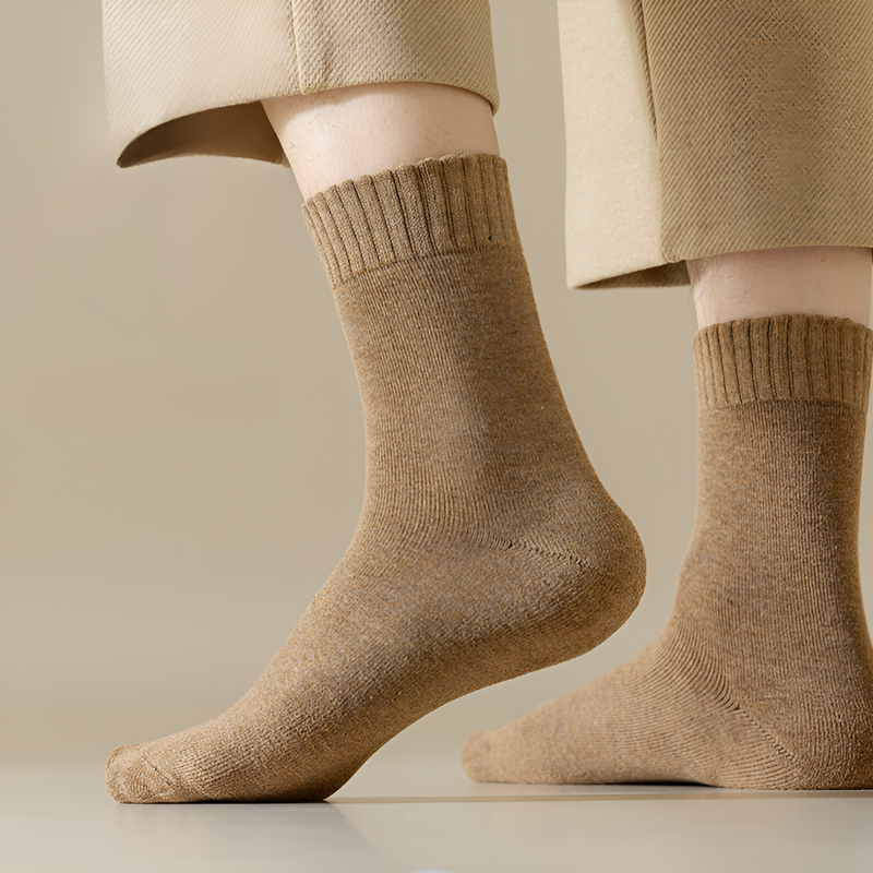 Silné, teplé ponožky na zimu