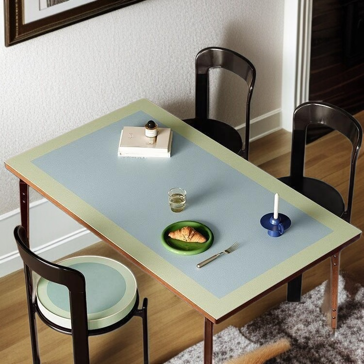 방유 기능으로 음식물 얼룩 방지하는 식탁 매트