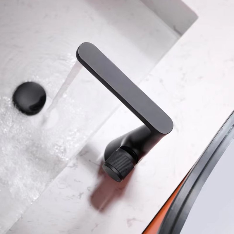 家用冷熱水龍頭