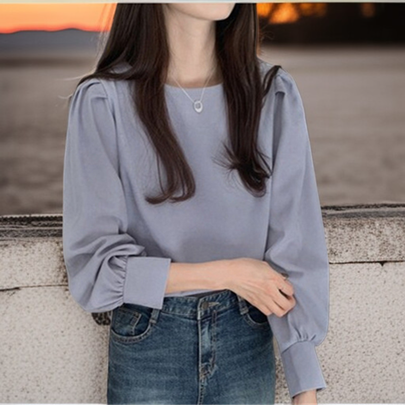 女性の秋の白い老化長袖シャツ緩い泡袖ブラウスヘイズブルー長袖シャツ