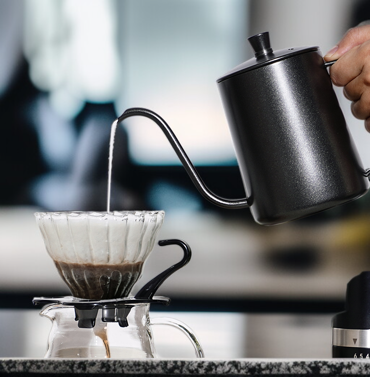 내구성이 뛰어난 스테인리스 재질 커피 메이커