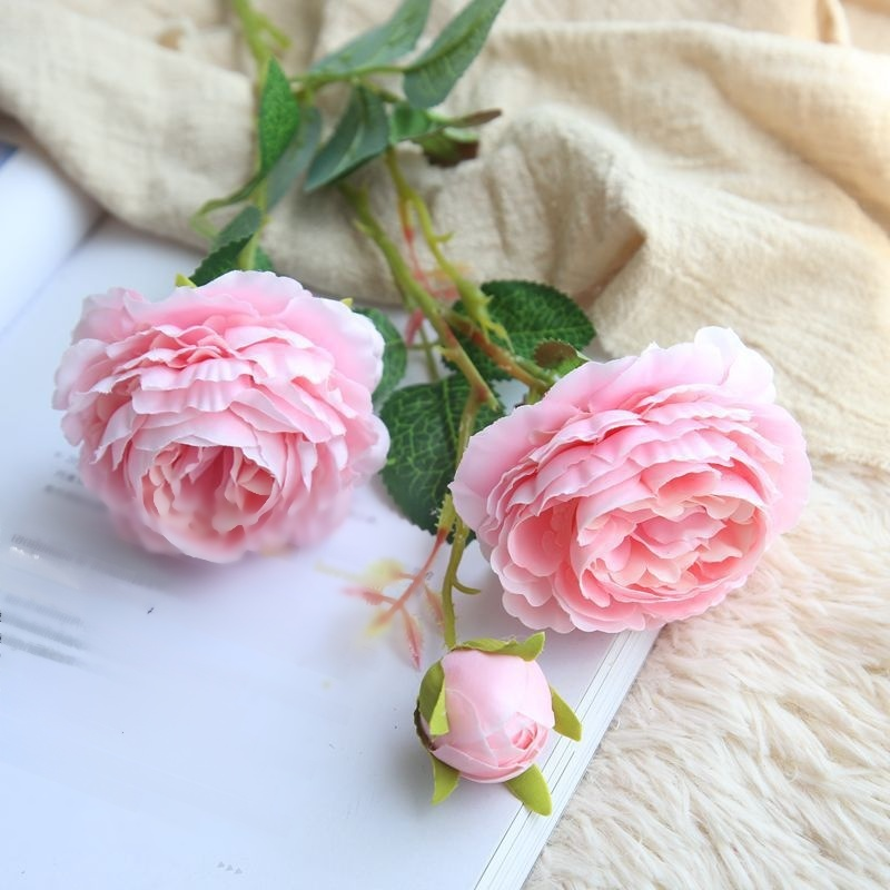 Roses artificielles pour mariage