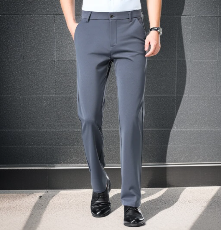 구김 없는 남성 비즈니스 바지 근접 이미지