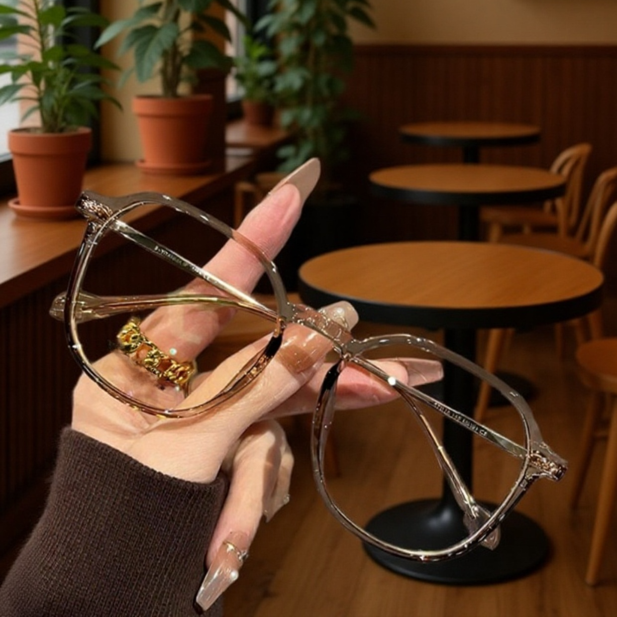 Ultraleichte TR-Brille mit großem Rahmen Vorderansicht