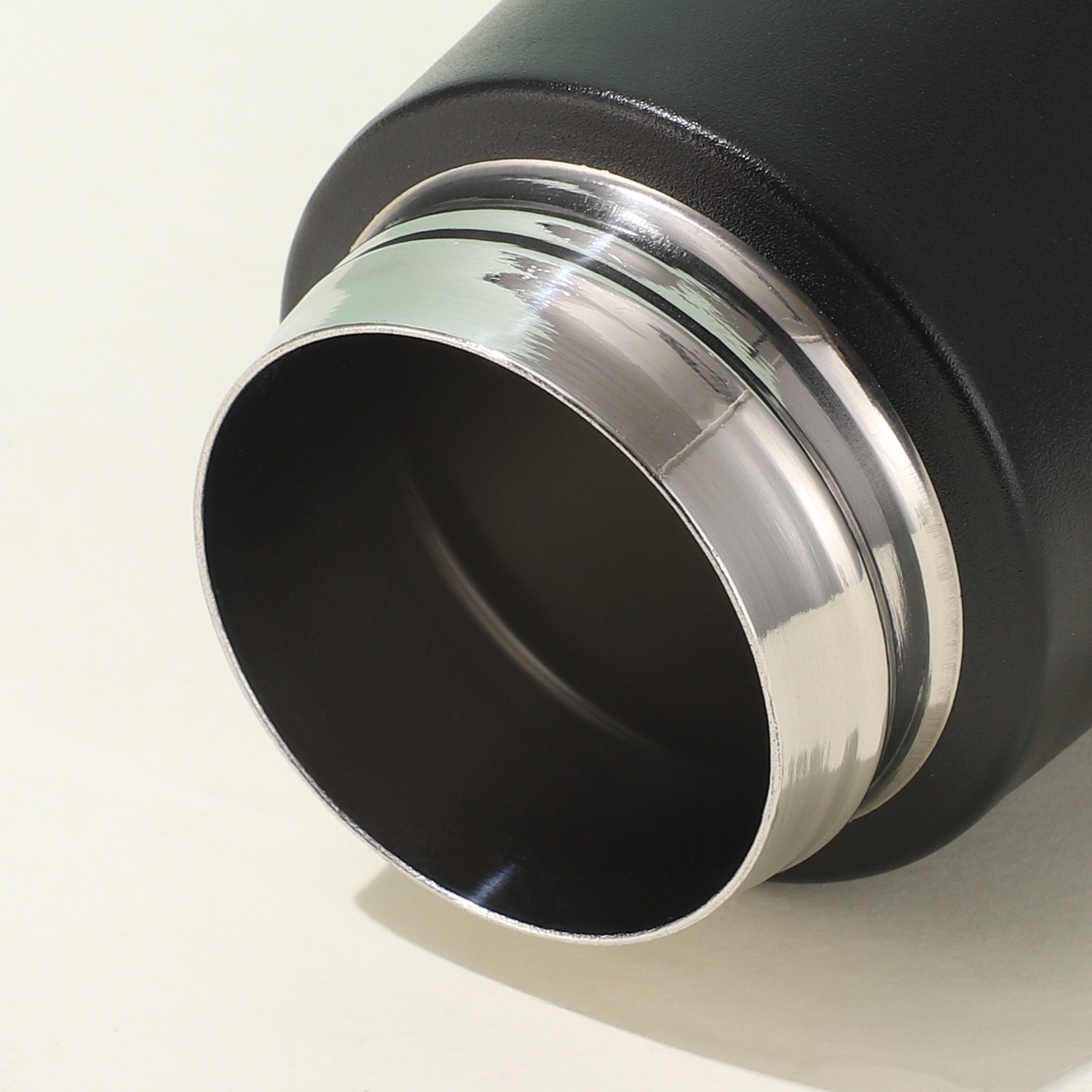 Stainless steel insulated mug