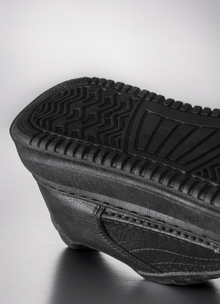 スポーティーデザインのメンズ厚底スニーカー