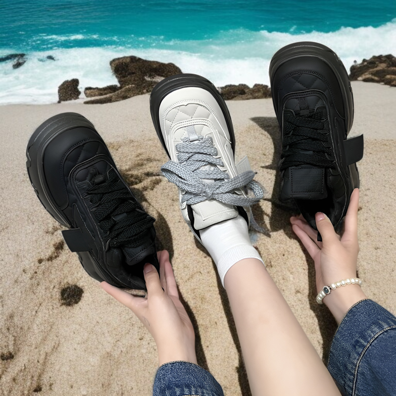 Beliebte weiße Schuhe mit dicker Sohle, weiße Schuhe für Damen, neue lässige Sportschuhe für den Her