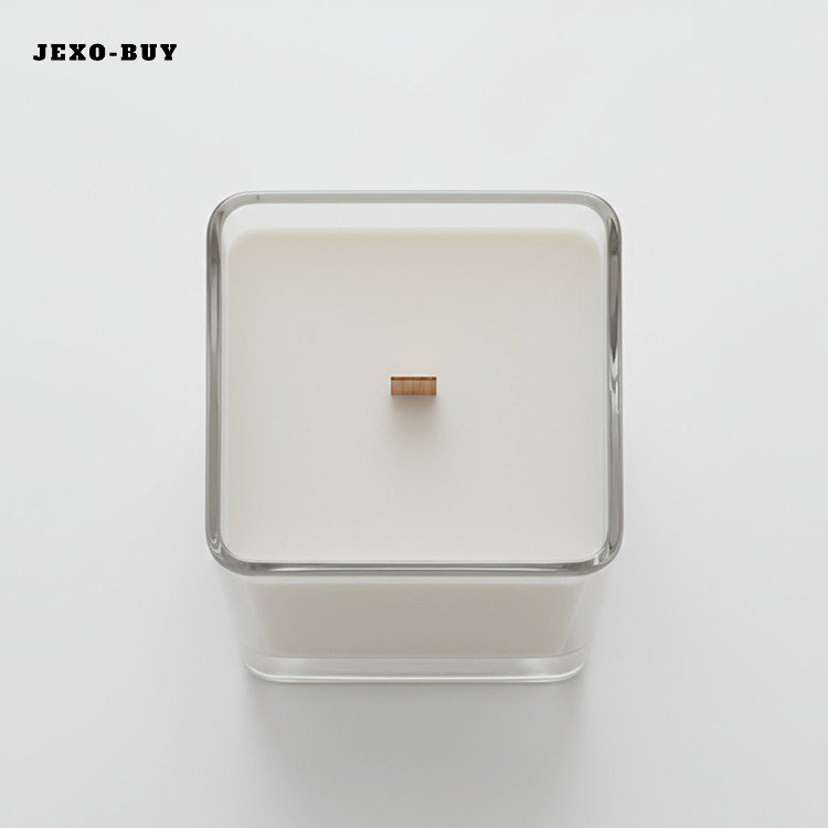 เทียนหอมสร้างบรรยากาศผ่อนคลายในห้องนอน