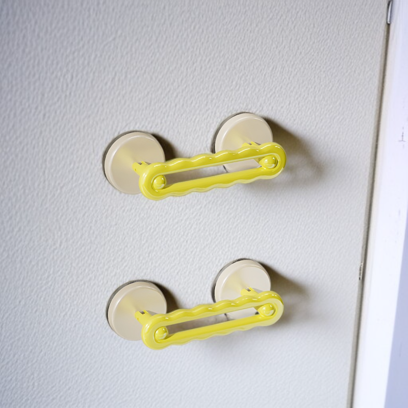 強力吸盤でしっかり固定できる手すり