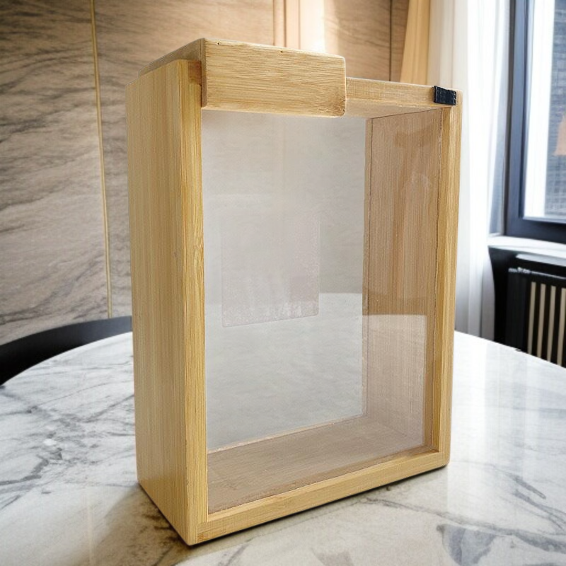 キッチンに設置された竹木穀物収納ボックス