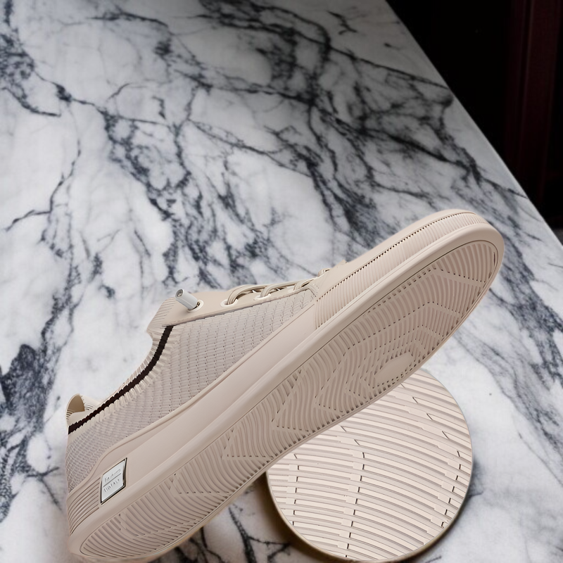 新しいメンズカジュアルシューズ、通気性メッシュスポーツシューズ、薄型スリッポン、万能学生シューズ、メンズシューズ