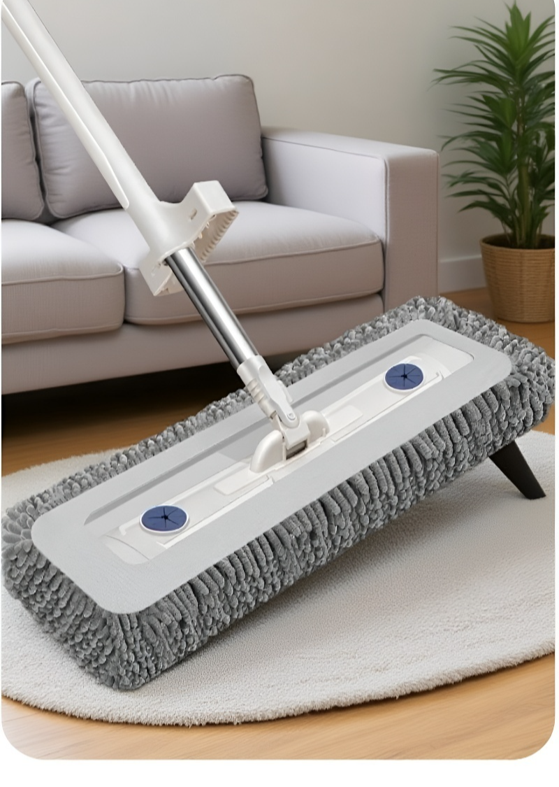 Detachable and washable chenille mop head design
