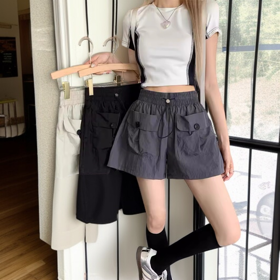夏用薄手ショートパンツコーディネート