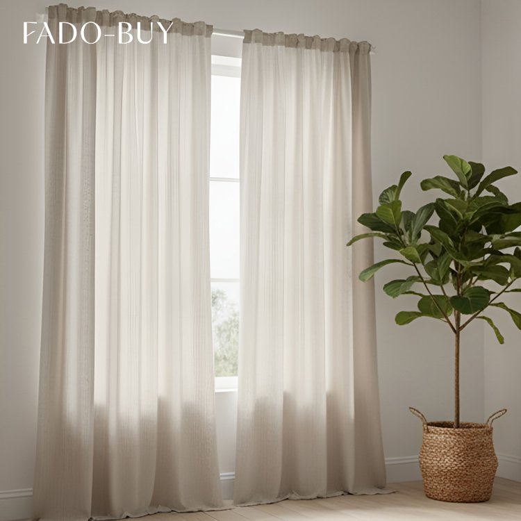 부드럽고 통기성이 좋은 커튼