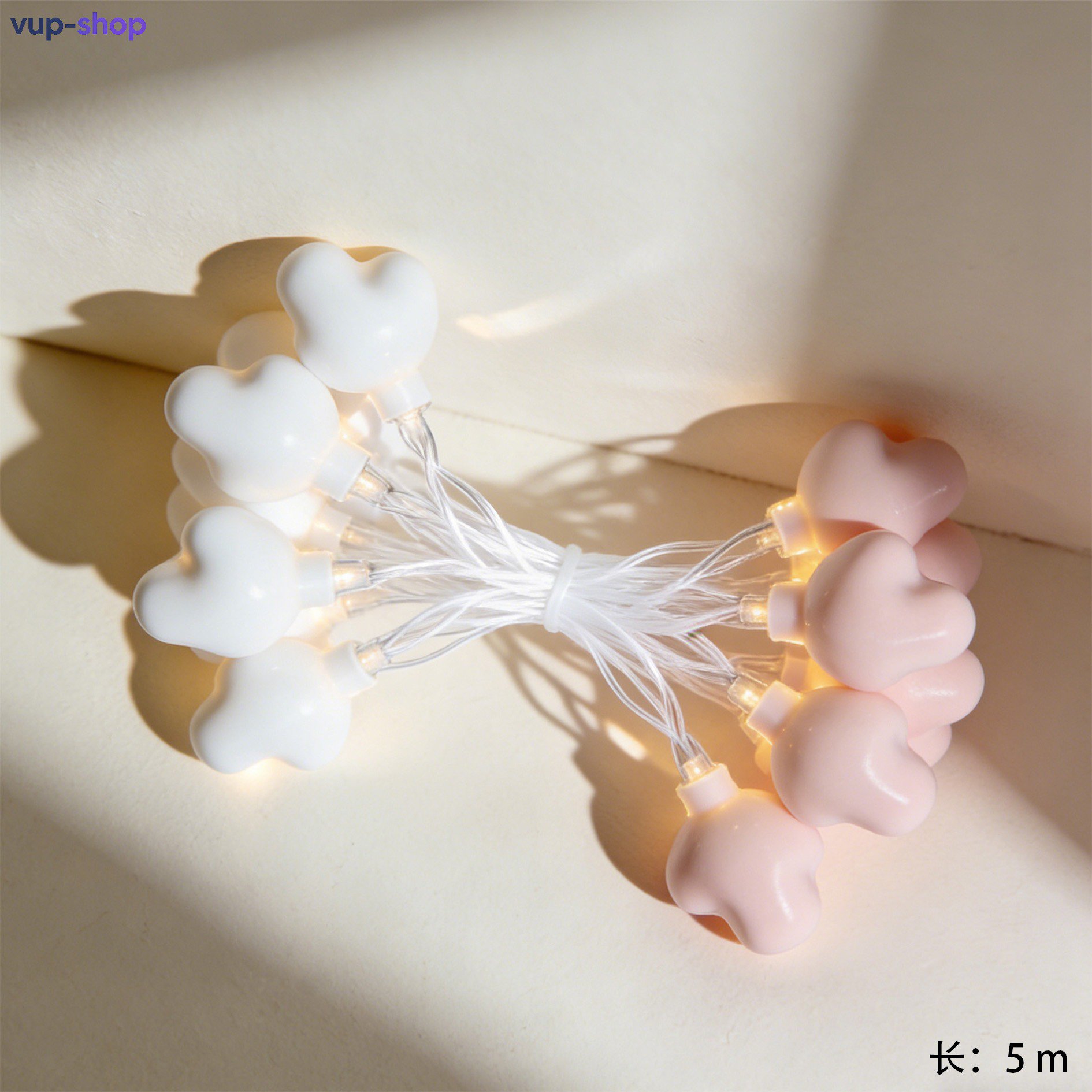 客廳用INS風格燈串裝飾效果