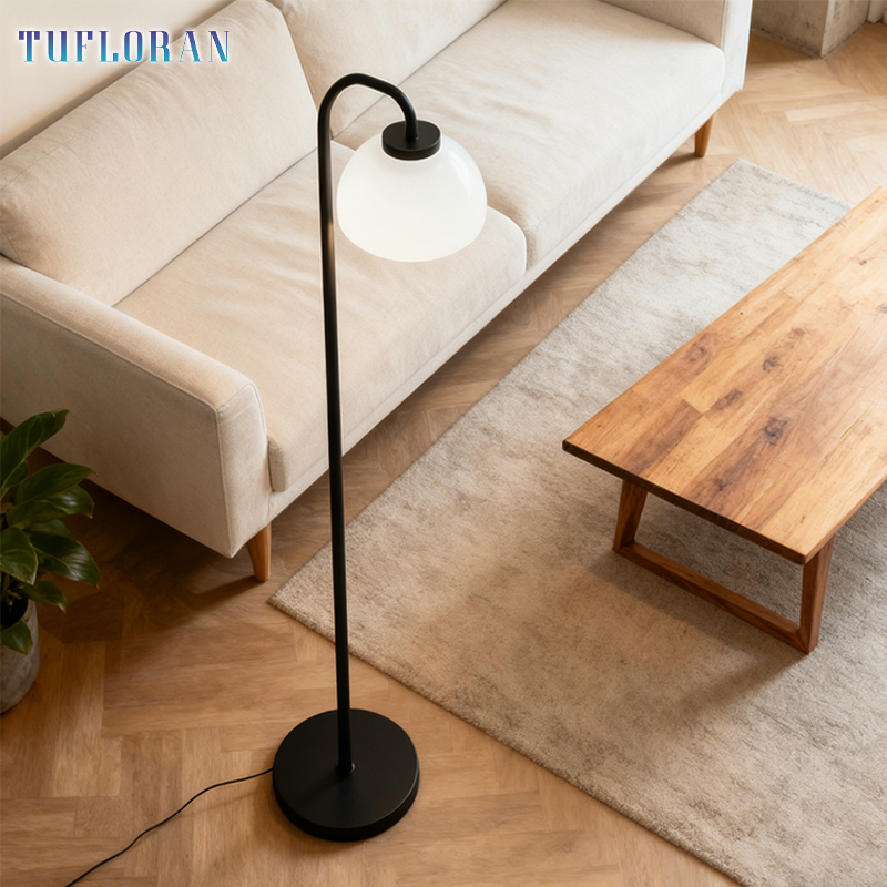 โคมไฟตั้งพื้นสำหรับแต่งห้องนั่งเล่น