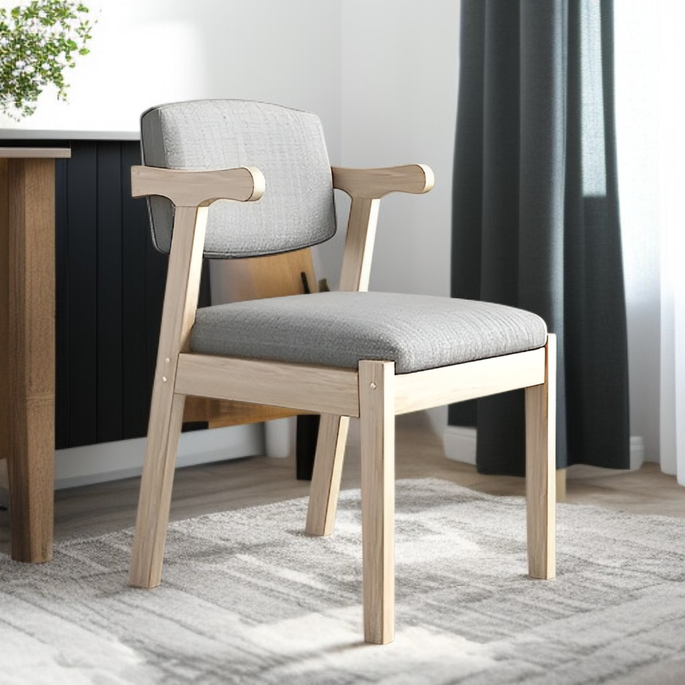 장시간 사용에도 피로감 없는 모던 리빙체어