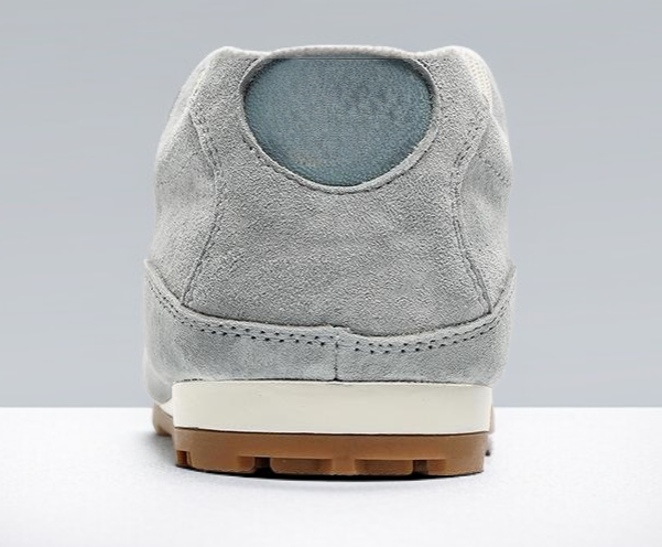 빈티지 감성의 트레이닝화 디테일 샷