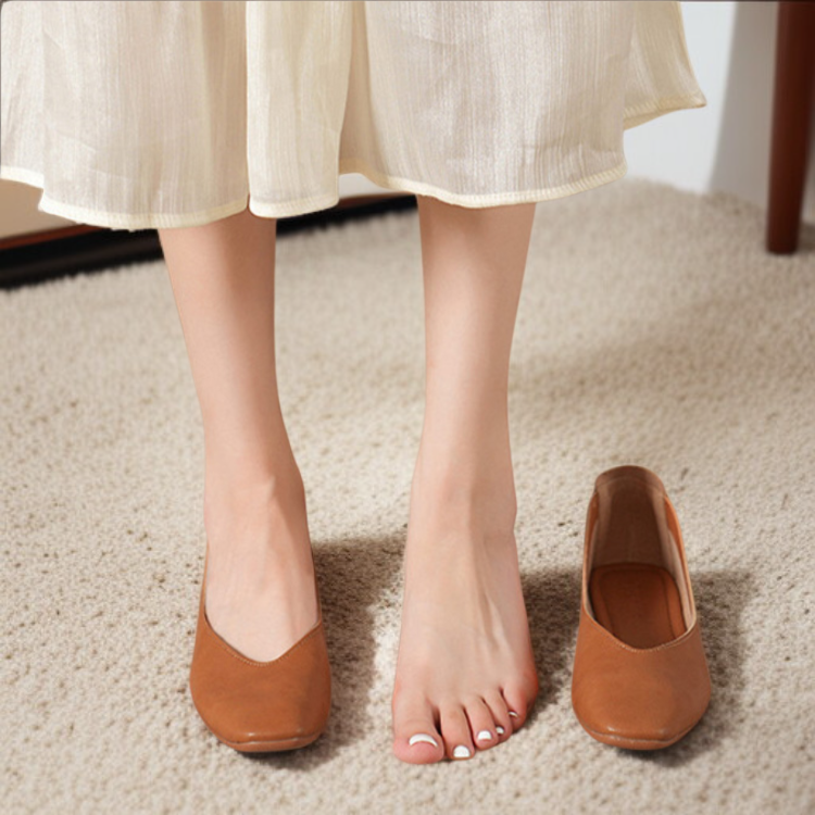 출근용 낮은 굽 코튼 슈즈 착용컷
