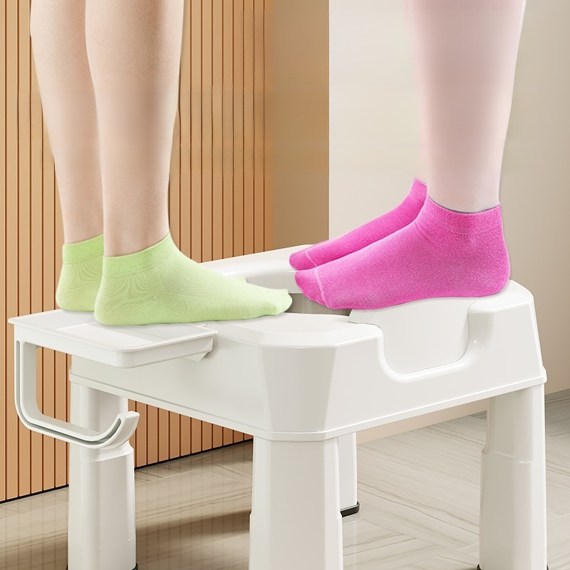 Antitipping Toilet Seat