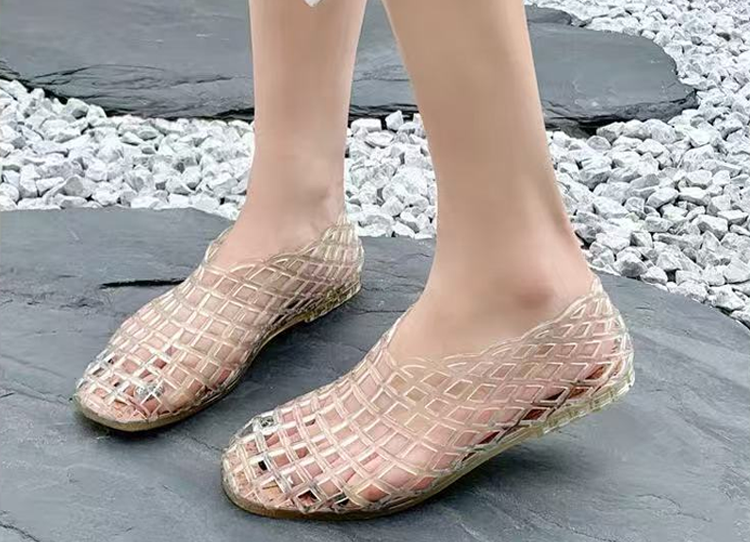 รองเท้าเจลลี่คริสตัลแบบกลวงระบายอากาศ