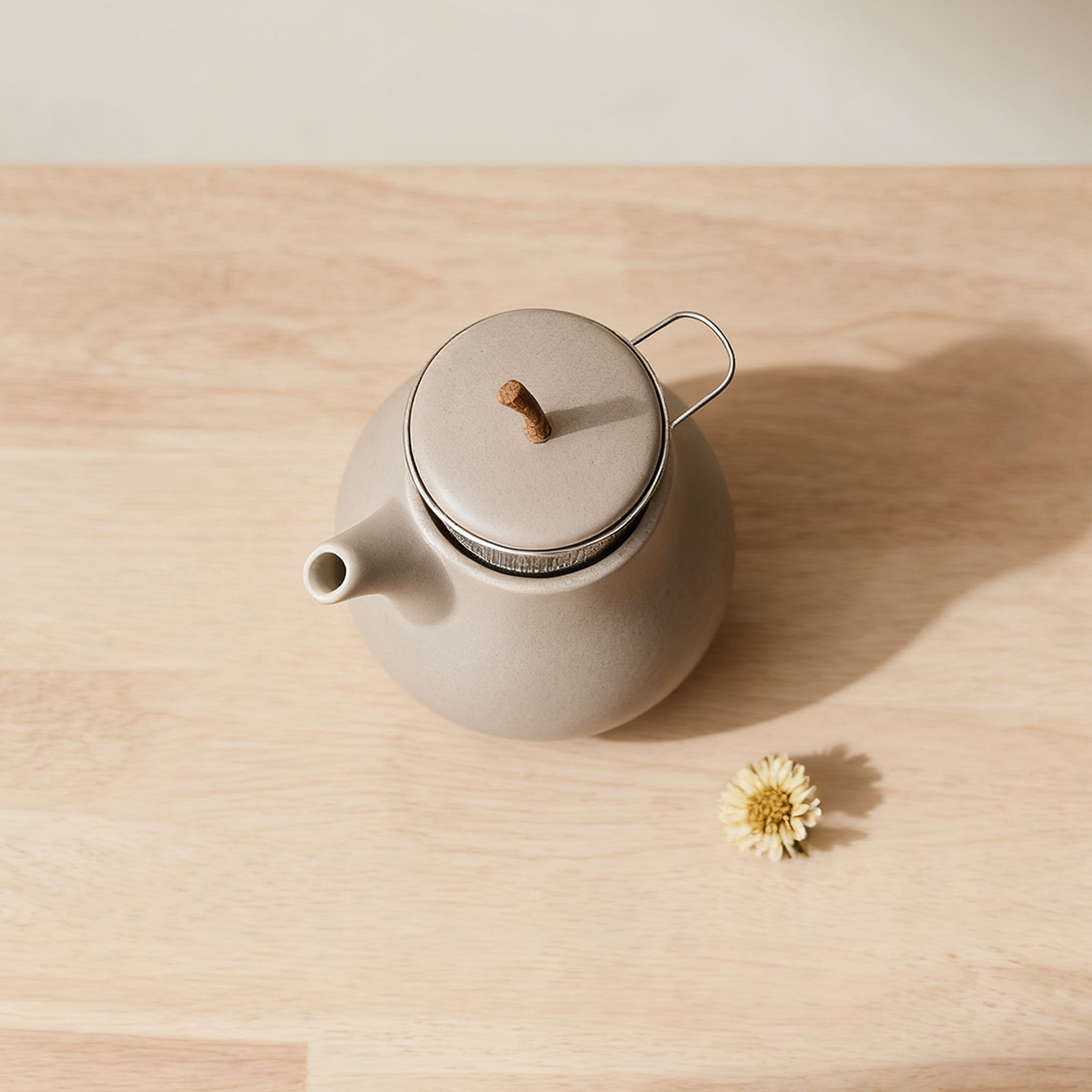 고급스러운 디자인의 세라믹 티팟