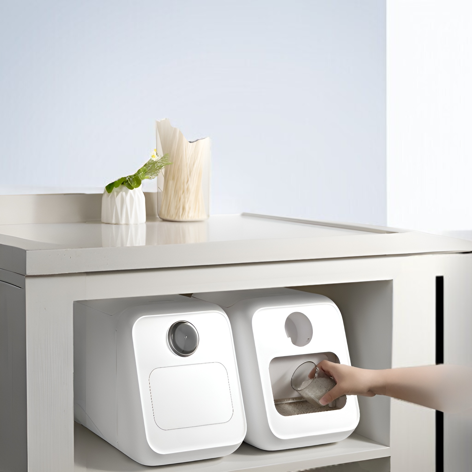 自動開閉米バケツ 10kg 重力逆流底開き 片手操作便利 家庭用 防虫・防湿 密閉食品グレード米箱 米瓶 クリエイティブ米粒 猫フード・犬フード保存容器