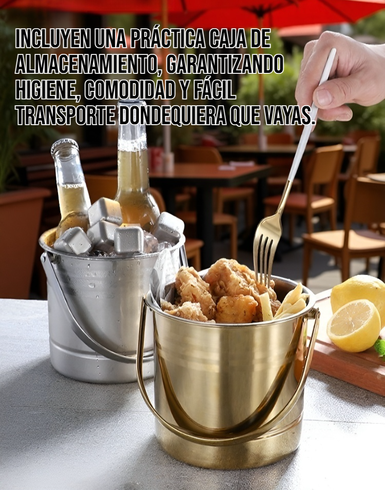 Hielos metálicos reutilizables enfriando bebidas