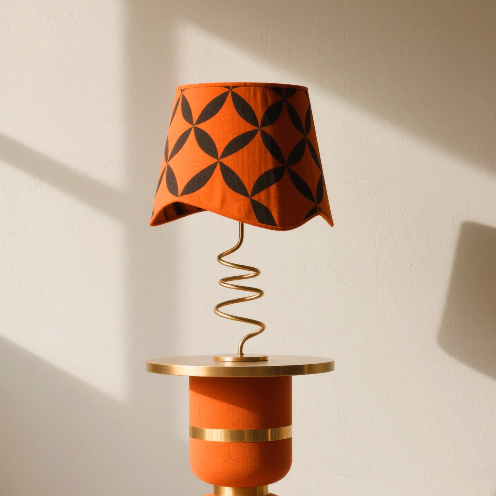 シンプルデスクスタンドライト