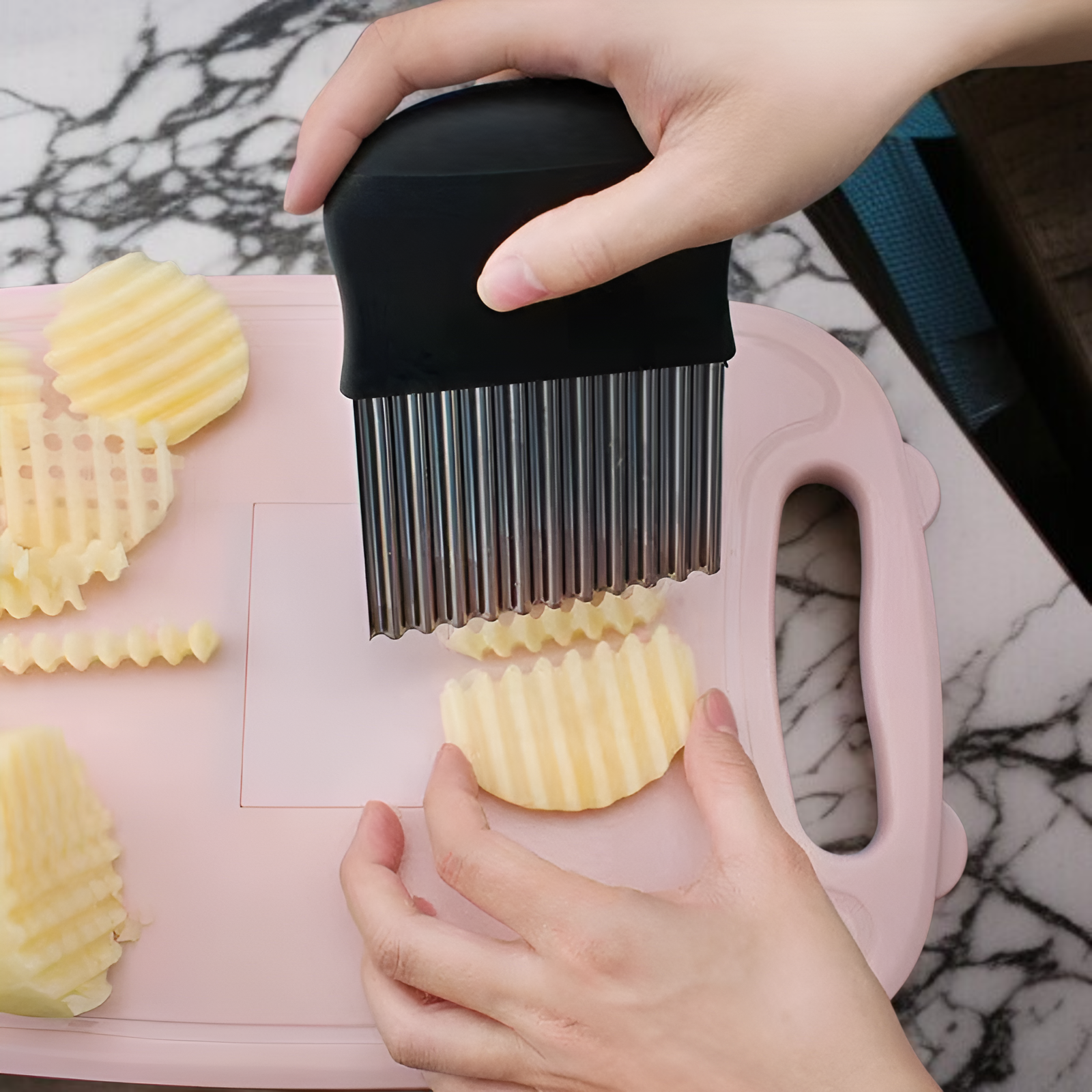 Wellenmesser aus Edelstahl für dekoratives Schneiden