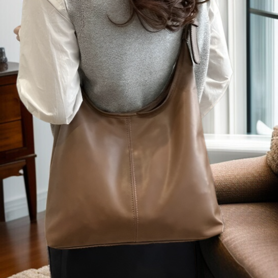 고급스러운 대용량 겨드랑이 캐주얼백