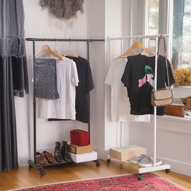 رف ملابس داخلي يوفر مساحة إضافية