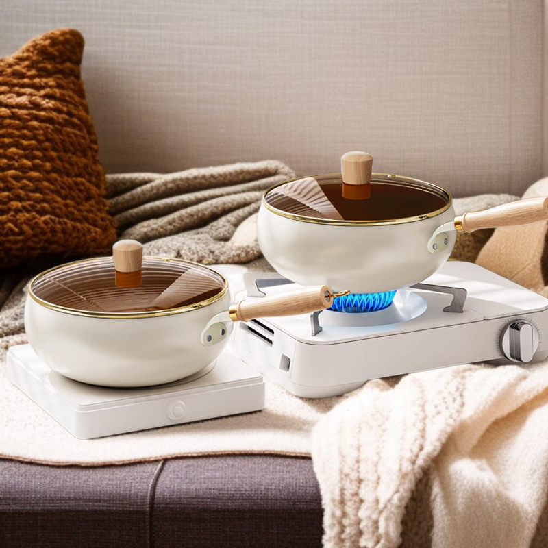 새로운 가정용 작은 철냄비 크리스털냄비 미니 작은 끈적임 큰 배 볶음냄비 여자 좋은 도우미 티타늄 크리스털 작은 철냄비