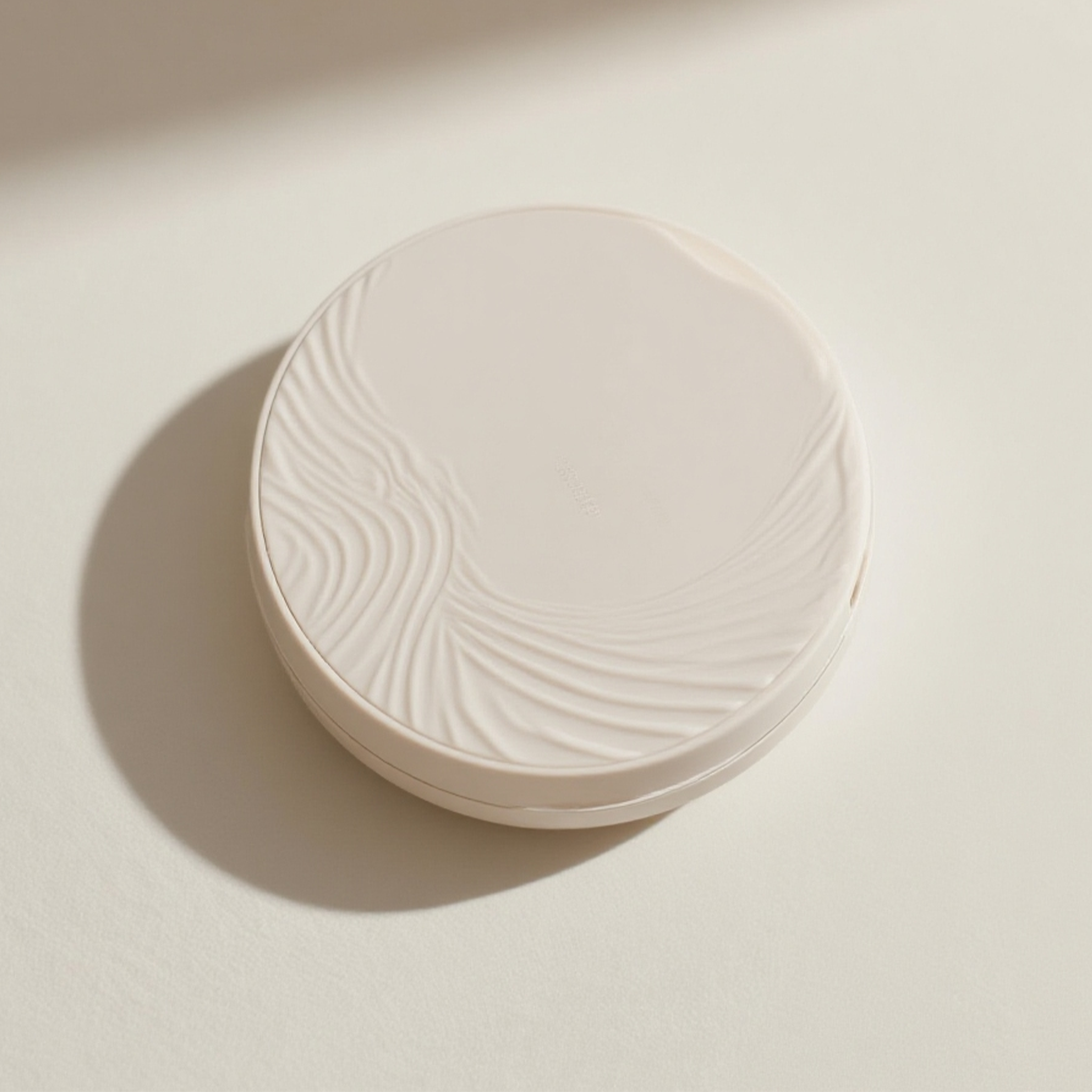 고급스러운 무광 실크 파우더 제품 이미지