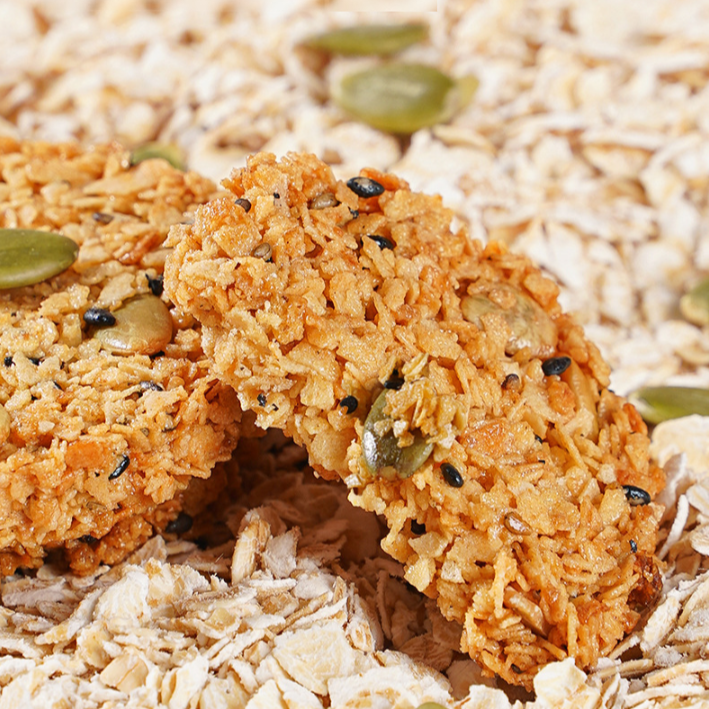 朝食にぴったりなオートミールクリスプ